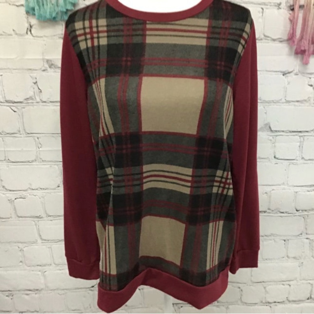 First Looks Plaid Crew Neck Sweater - Red and Black